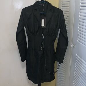 Pretty little things dress size 8